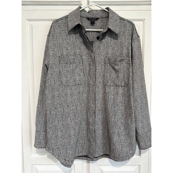 Athleta Jackets & Blazers - Athleta Shirt Jacket Women’s Size Medium Textured Button Up Braiden Black White
